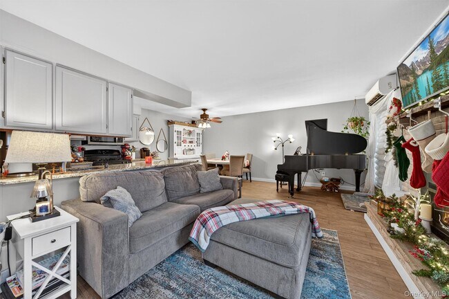 Foto del edificio - 74 Homestead Village Dr