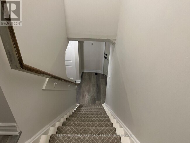 Photo du bâtiment - 1010 Glen St