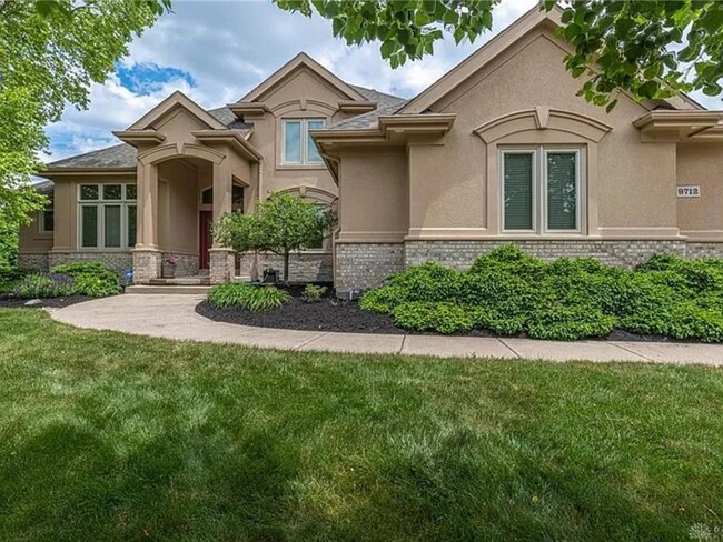 Foto del edificio - Immaculate Home in a Golf Course Community