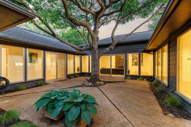 Building Photo - 9415 Hill View Dr