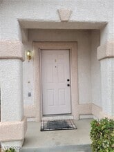 Building Photo - 1089 Sweeping Vine Ave