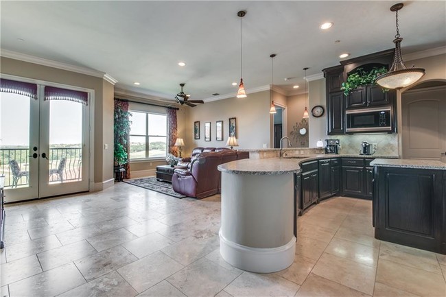 Building Photo - 6675 Mediterranean Dr