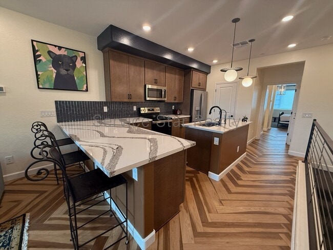 Building Photo - 2628 S Voyager Dr
