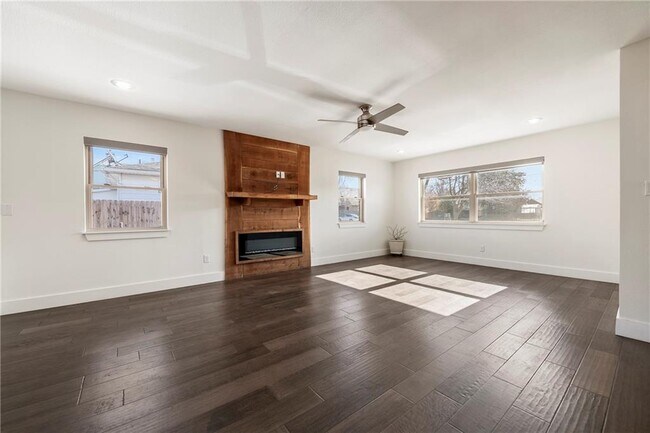 Foto del edificio - 406 NW 5th St