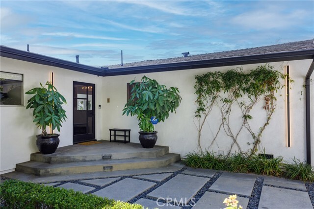 Building Photo - 12228 Circula Panorama Pl