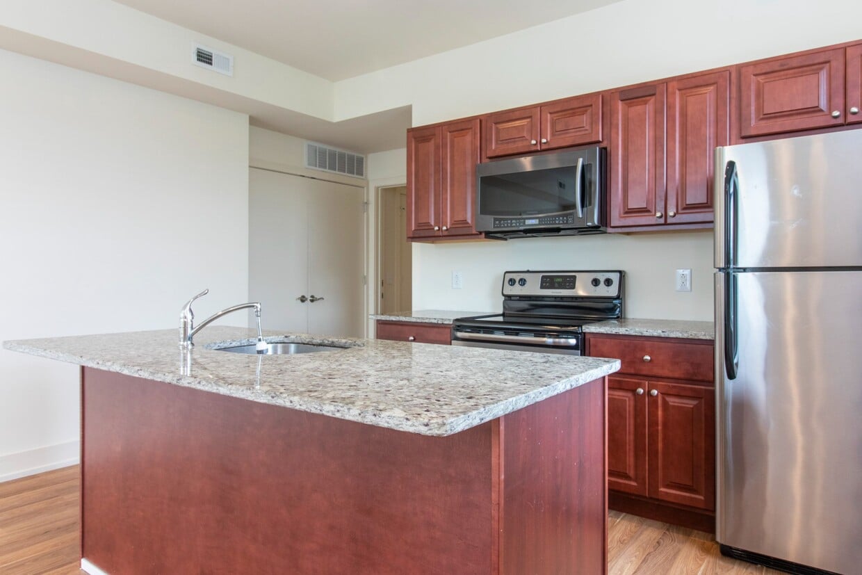 Foto principal - 699 W Berks St