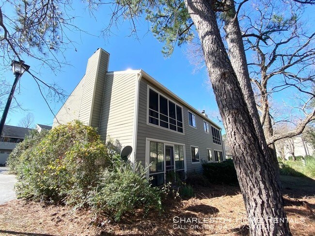 Building Photo - 2327 Treescape Dr