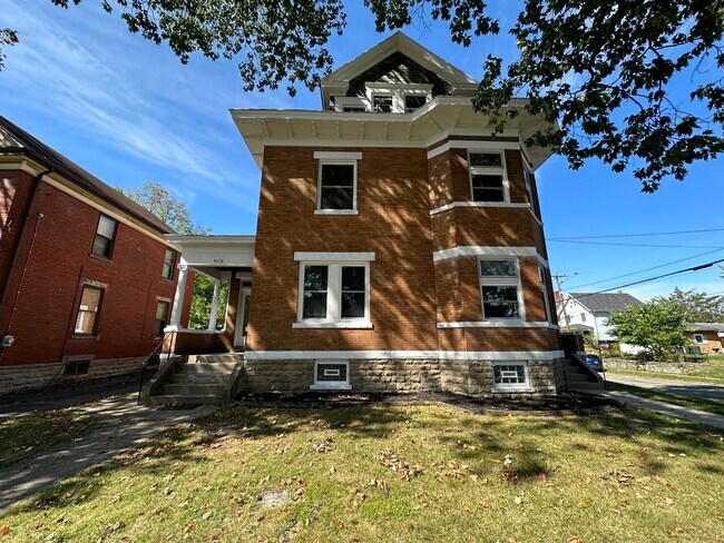 Foto del edificio - 4173 Forest Ave