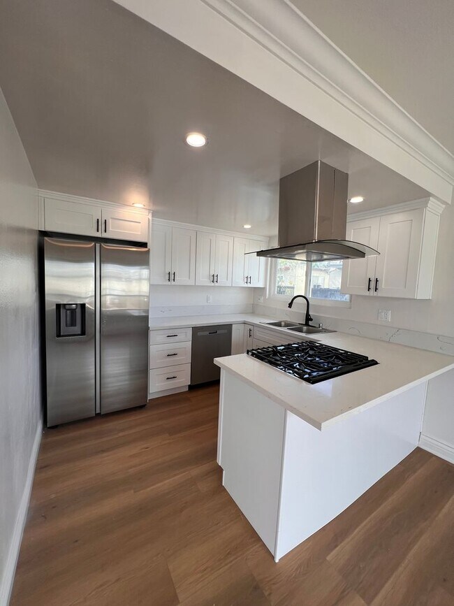 Foto del edificio - Central Huntington Beach 2 bed 1 bath