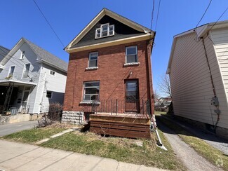Building Photo - 219 Colborne St