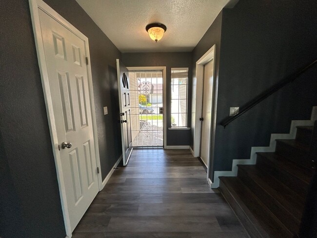 Photo - 3086 Beverly Ct House
