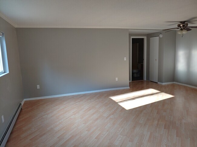 Front Room - 898 W Olson Rd