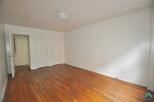 Building Photo - 111 Woodruff Ave
