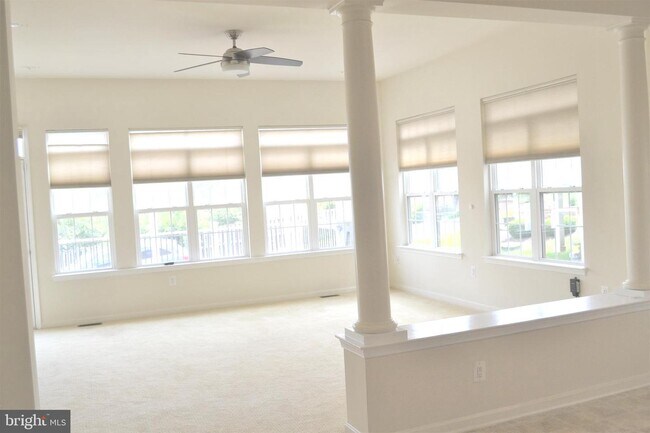 Foto del edificio - 24104 Stone Springs Blvd