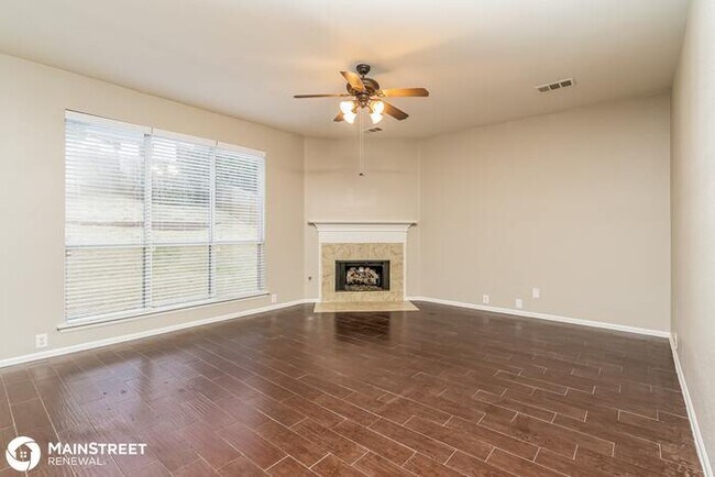 Foto del edificio - 7837 Harvest Hill Rd, North Richland Hills...