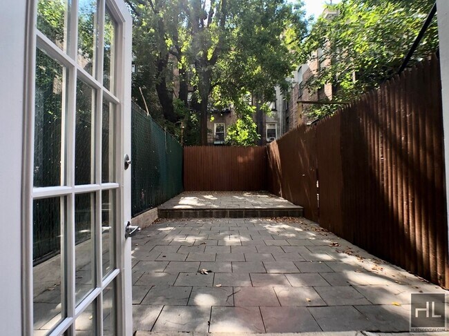 Foto del edificio - East 7th Street