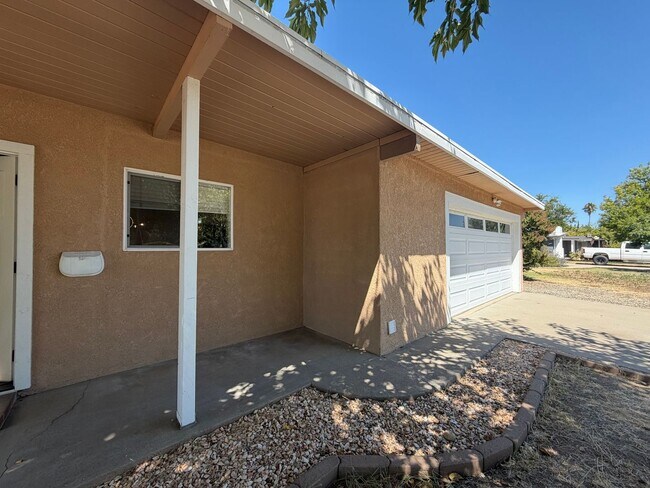 Foto del edificio - 3809 Sunnyvale Ave