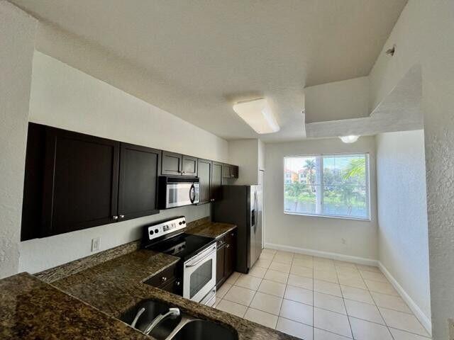 Foto del edificio - 11033 Legacy Blvd