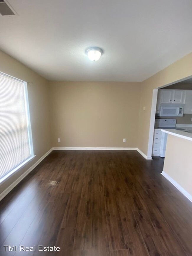 Building Photo - 2 br, 2.5 bath House - 6227 Crest Green Road