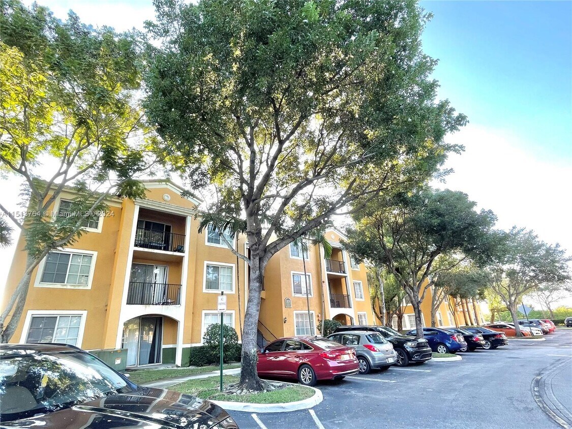 2151 W Preserve Way Unit 302, Miramar, FL 33025 Condo for Rent in