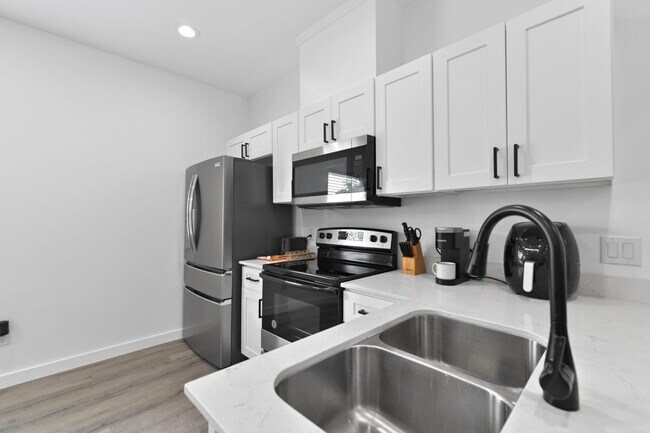 Foto del edificio - 5208 Laura Koppe Rd