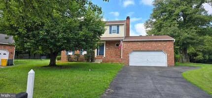 Building Photo - 1526 Palm Ct