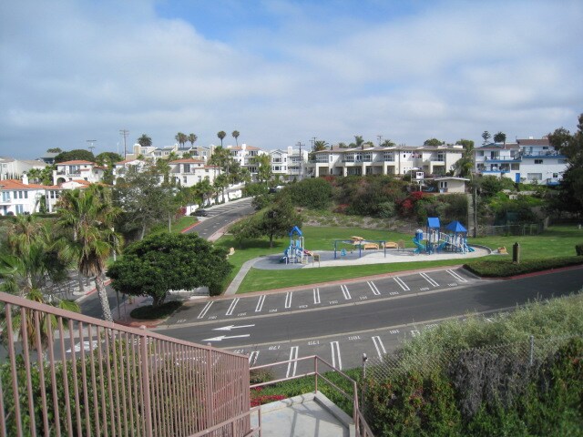 Building Photo - 407 Arenoso Ln