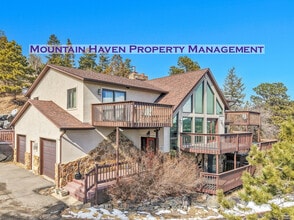 Building Photo - 1177 Hyland Dr