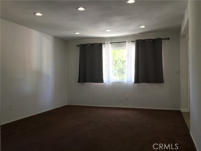 Foto del edificio - 128 W 9th St