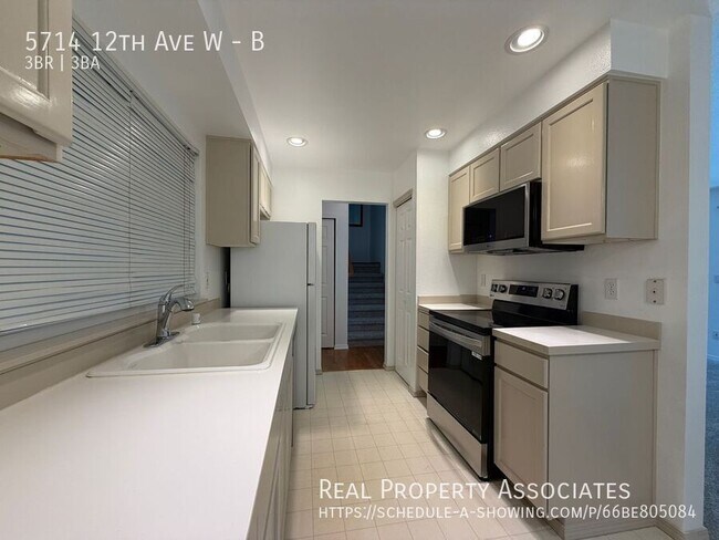 Foto del edificio - 5714 12th Ave W