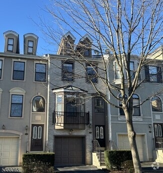 Building Photo - 450 Hartford Dr
