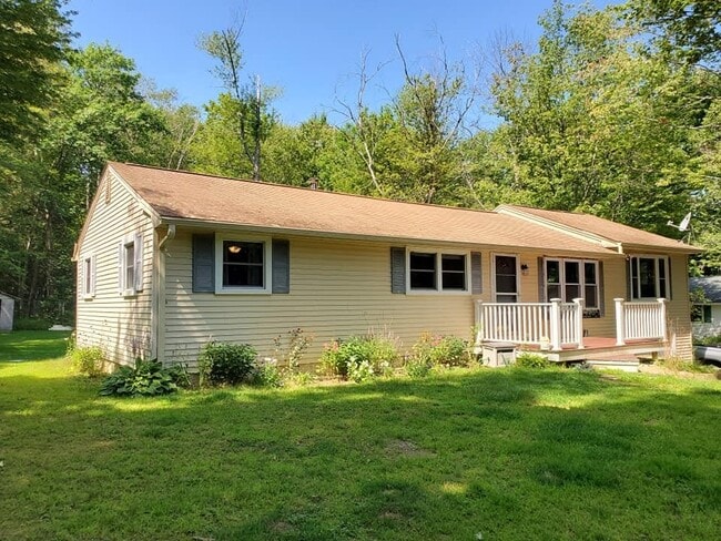 Building Photo - 349 Mile Hill Rd