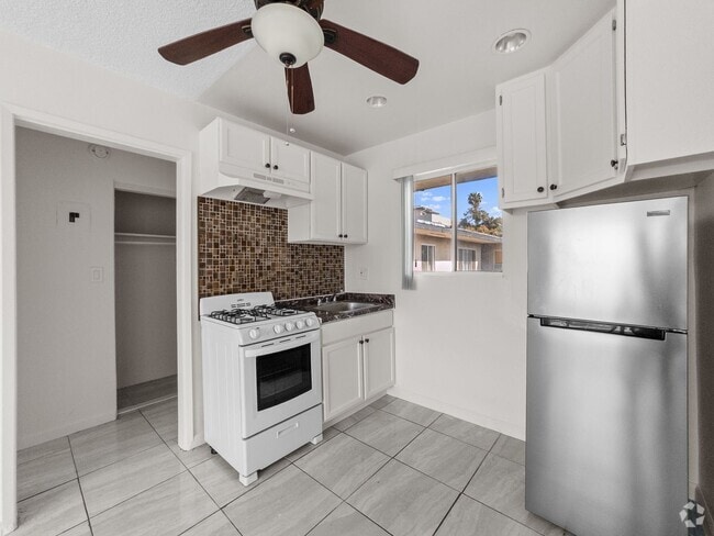 Building Photo - 4533 Pickford St