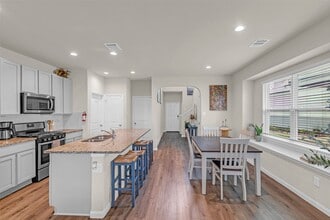 Building Photo - 14033 Lamprey Dr