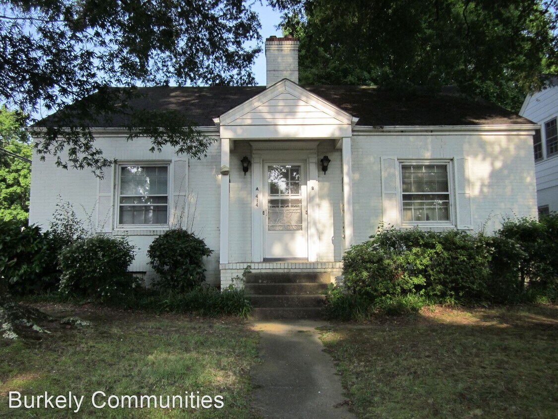 Primary Photo - 414 S Chapman St