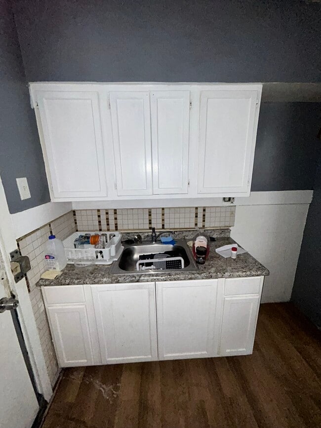 Building Photo - 5312 Hamilton Ave