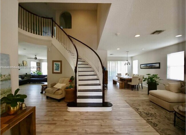Foto del edificio - 15625 SW 52nd Ct
