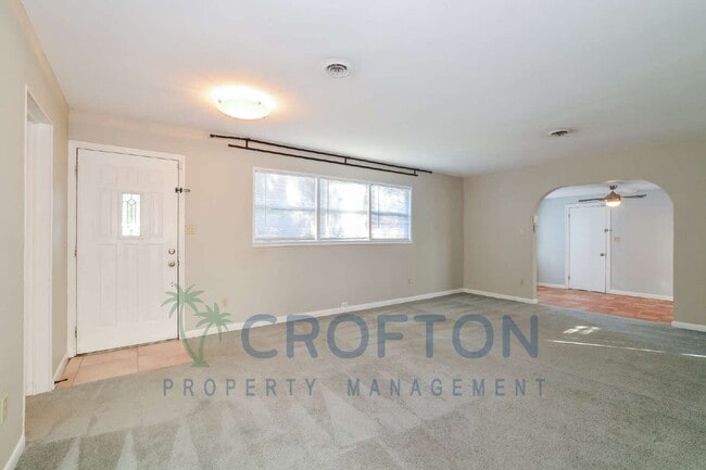 Photo - 350 Harris Ave Apartment