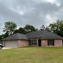 Building Photo - 503 Woodland Pkwy