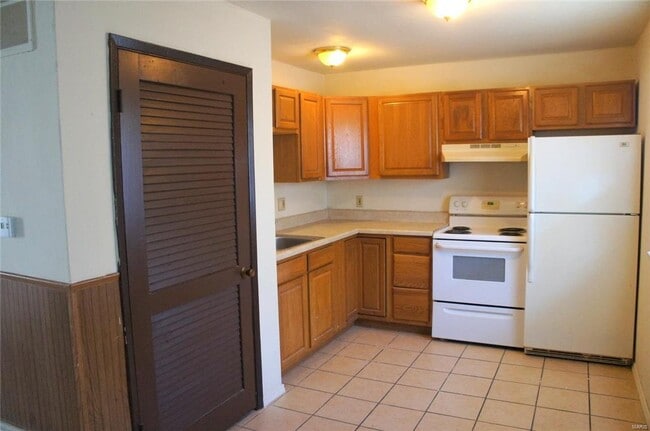 Building Photo - 205 Howard Dr