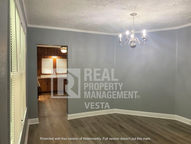 Building Photo - 1349 Hillyer Ave