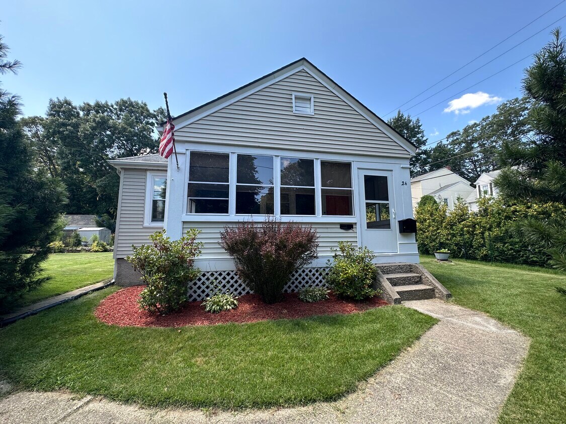 24 Cooper St, North Providence, RI 02904 House Rental in North