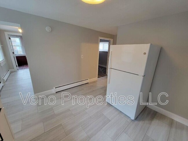 Foto del edificio - 1813 3rd Ave