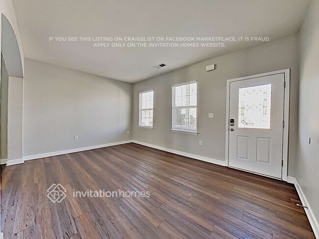 Foto del edificio - 4020 Linville Falls Ln