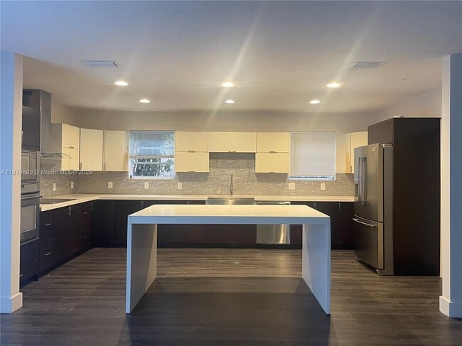 Photo - 4021 Red Rd House