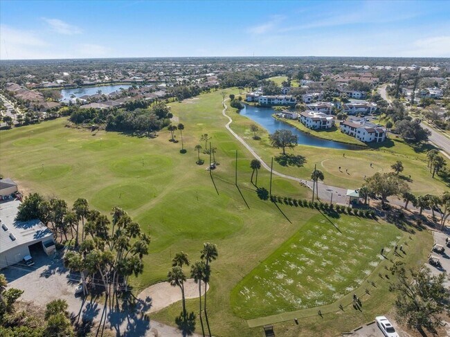 Building Photo - 822 Capri Isles Blvd