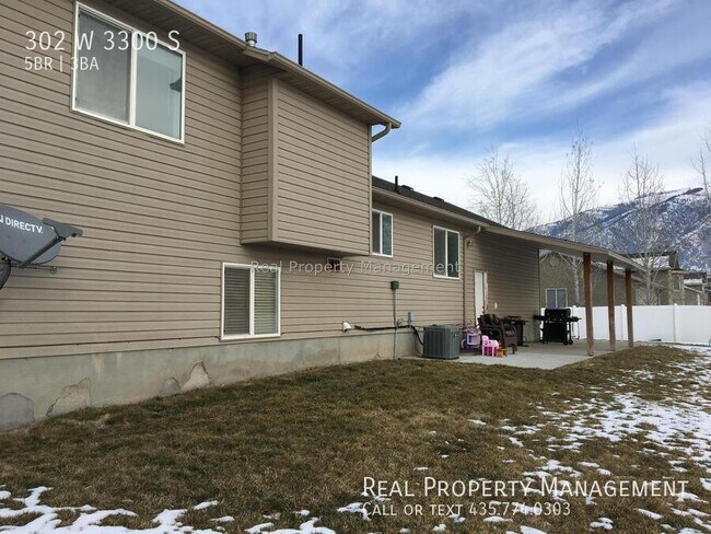 Building Photo - 302 W 3300 S