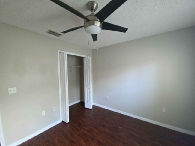 Building Photo - 6908 Waterbrook Ct