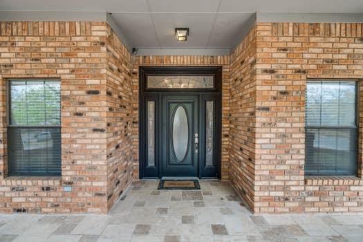 Building Photo - 102 Pebble Beach Dr