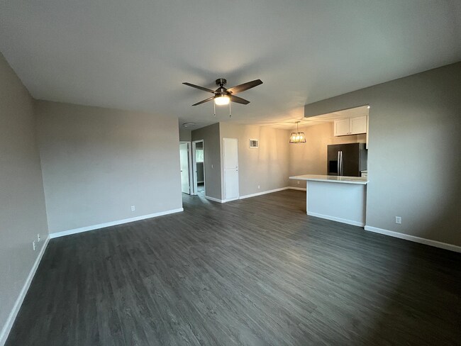 Foto del edificio - 1821 E 17th St